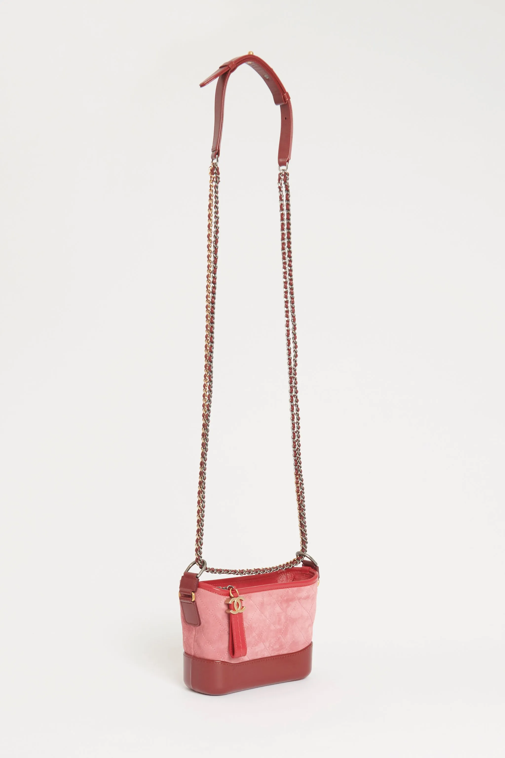 2017 Red Small Gabrielle Preowned Shoulder Bag