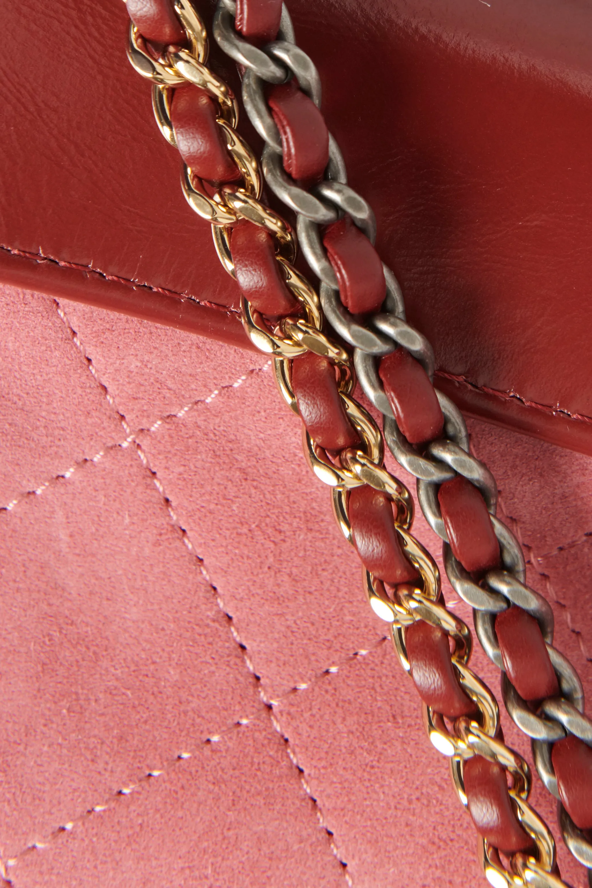 2017 Red Small Gabrielle Preowned Shoulder Bag