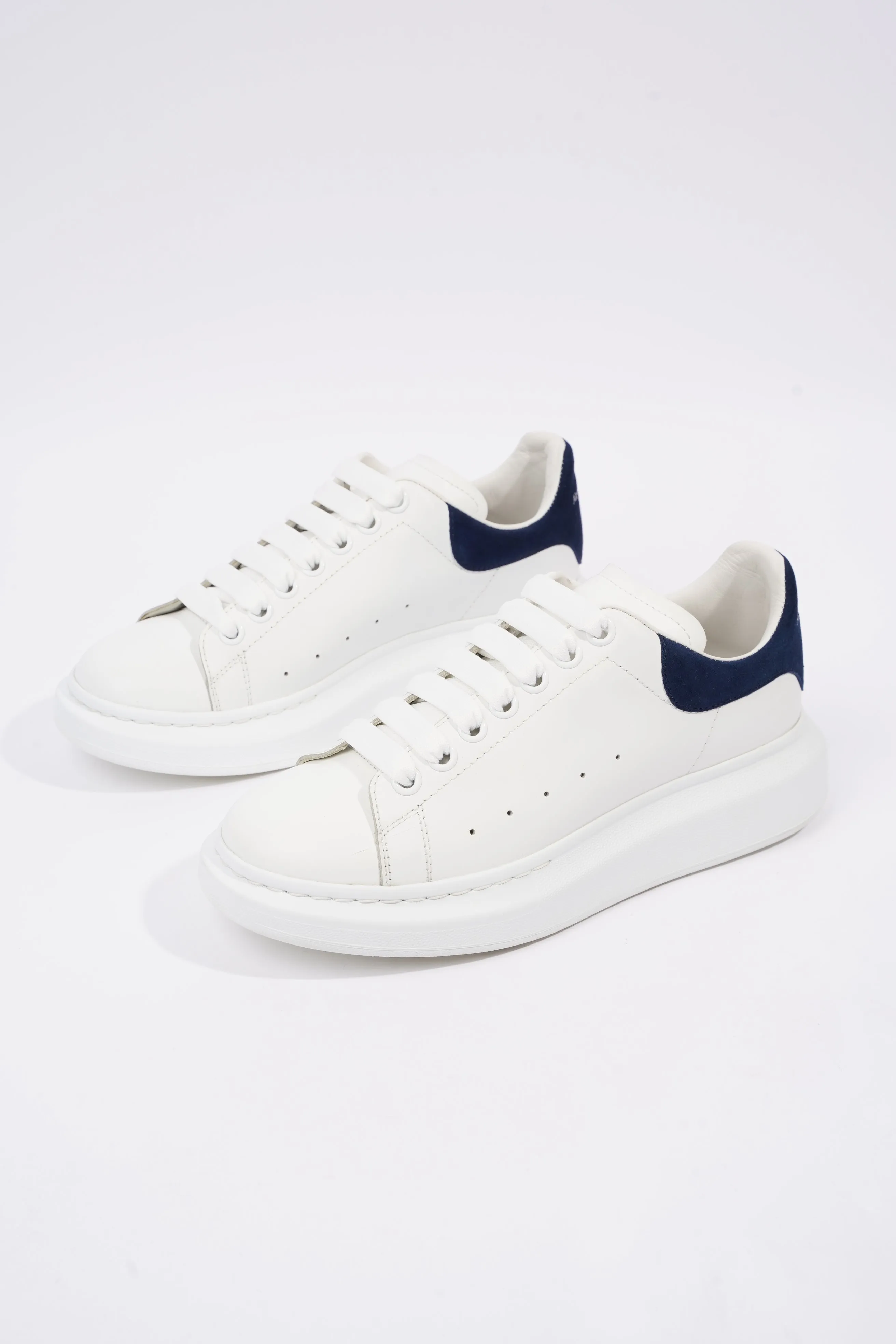 Alexander McQueen Womens Oversized Sneaker Navy Tab EU 39 / UK 6