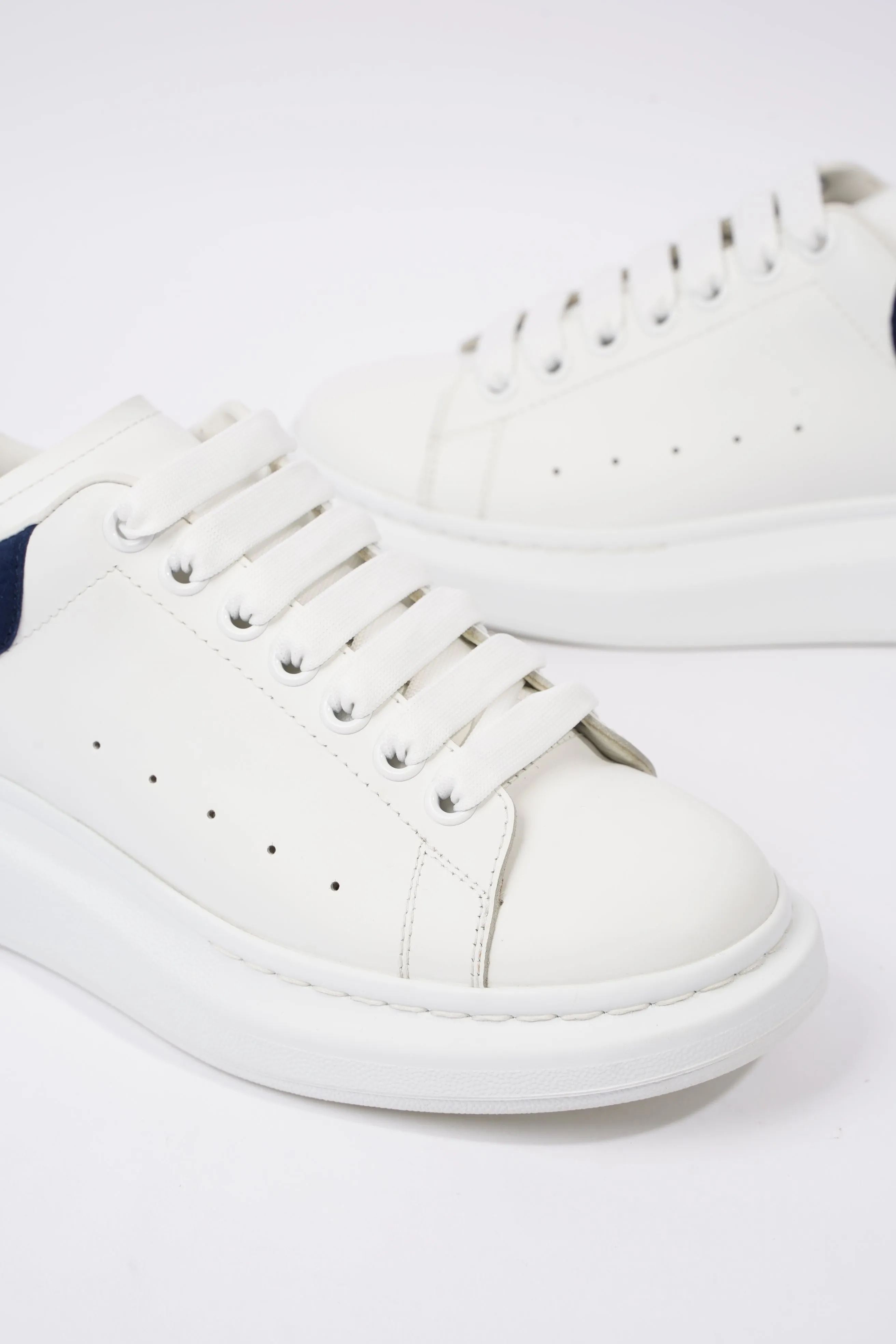 Alexander McQueen Womens Oversized Sneaker Navy Tab EU 39 / UK 6