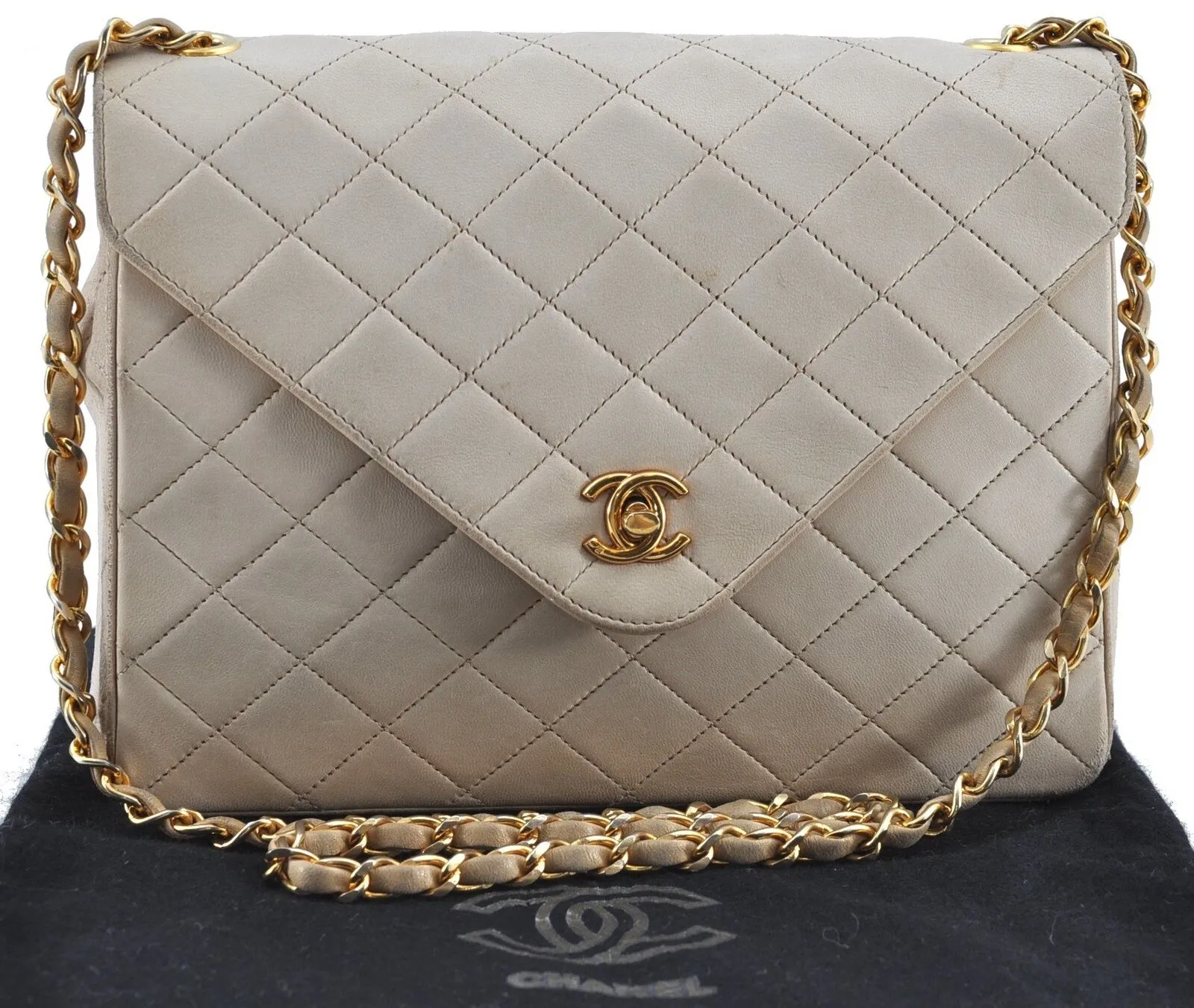 Auth CHANEL Calf Skin Matelasse Chain Shoulder Cross Body Bag Ivory CC H4155